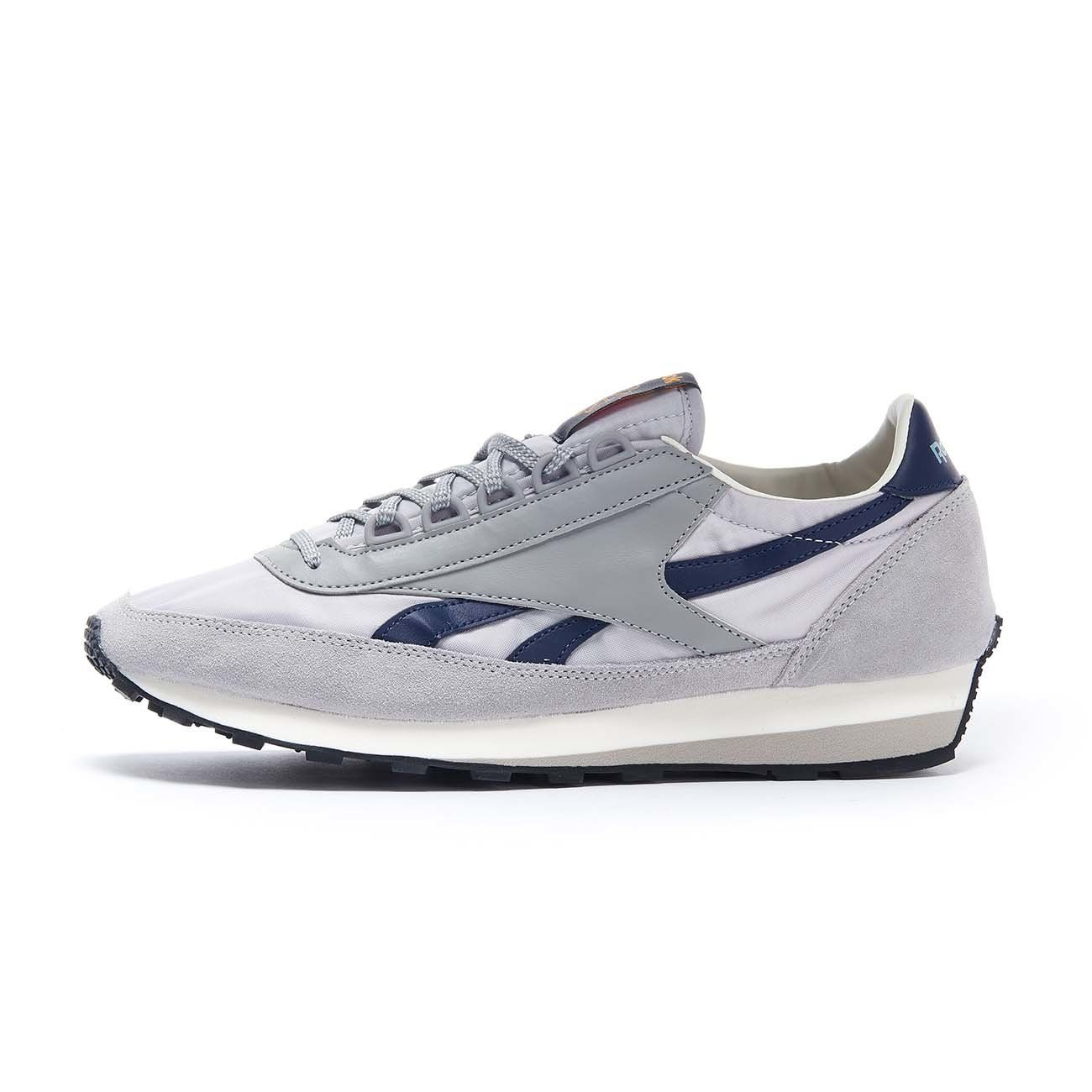 Blue sale reebok sneakers