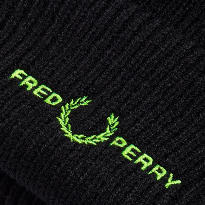 BEANIE WITH EMBROIDERED LOGO Man Black