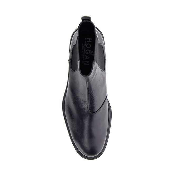 CHELSEA BOOTS IN MATT LEATHER Man Black