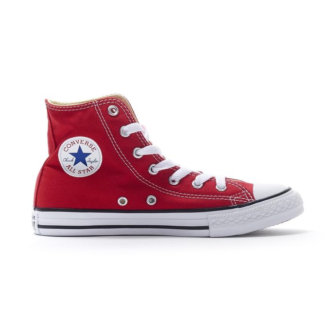 chuck taylor slip on red