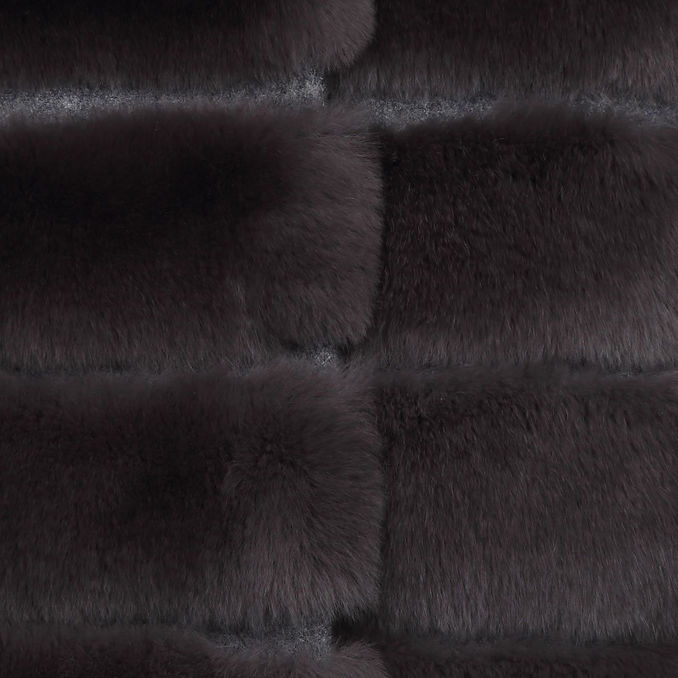 COAT WITH HIGH COLLAR