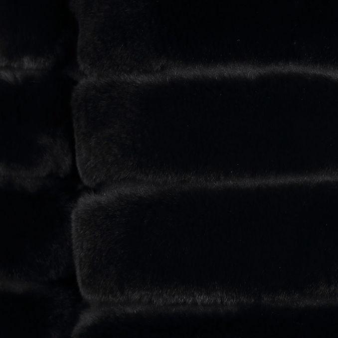 COAT WITH HIGH COLLAR