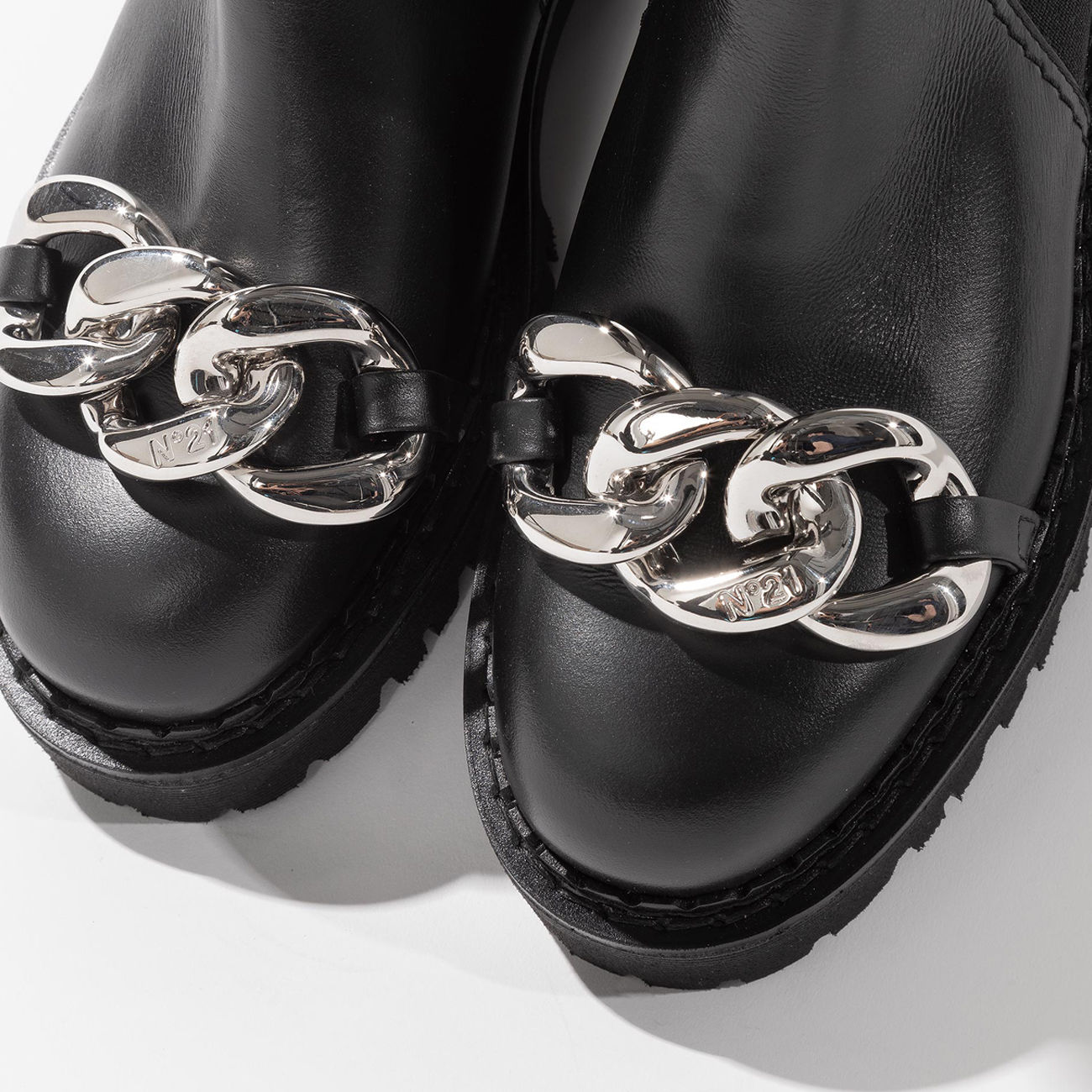 N°21 COMBAT BOOTS WITH CHAIN Woman Black | Mascheroni Store