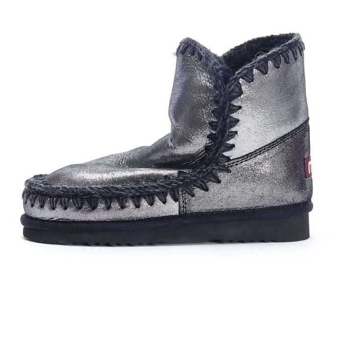 mou boots black