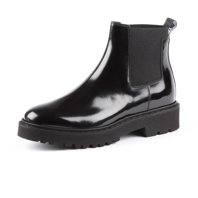LEATHER CHELSEA BOOTS Woman Black