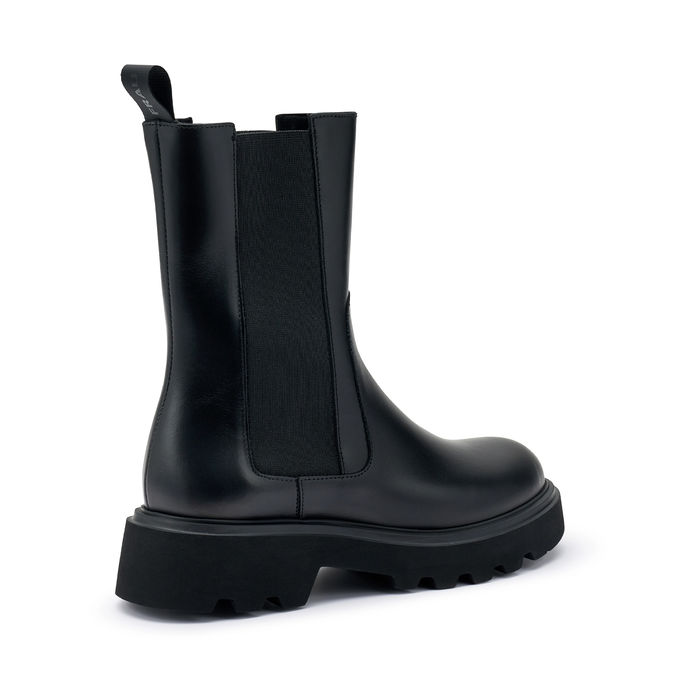 LEATHER CHELSEA BOOTS Women’s Black
