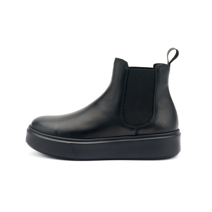 LEATHER CHELSEA BOOTS Women’s Black