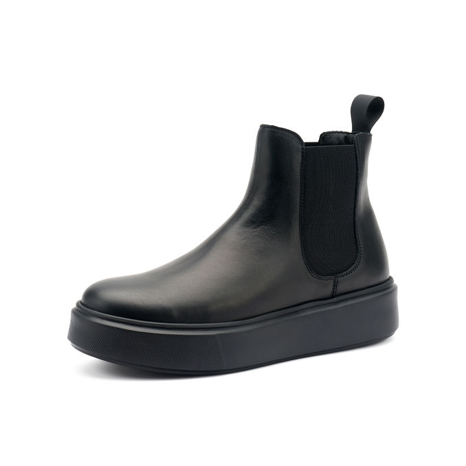 LEATHER CHELSEA BOOTS Women’s Black