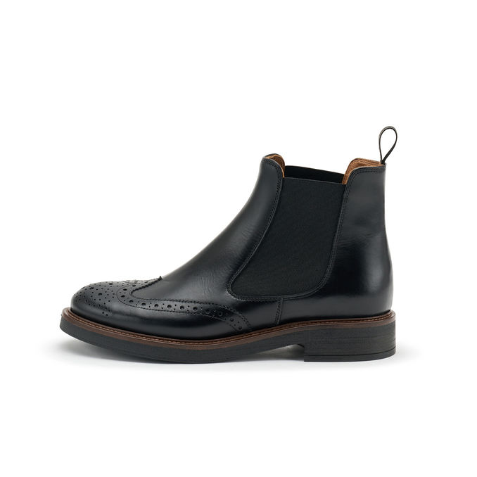 LEATHER CHELSEA BOOTS Women’s Black