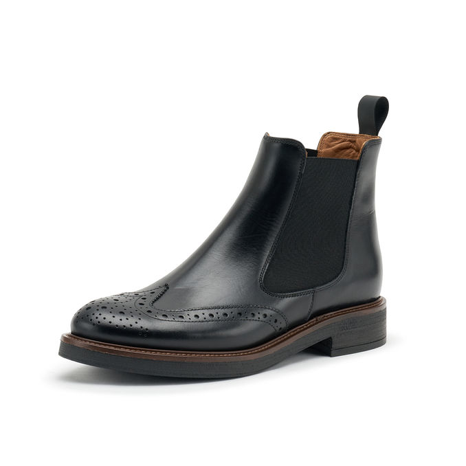 LEATHER CHELSEA BOOTS Women’s Black