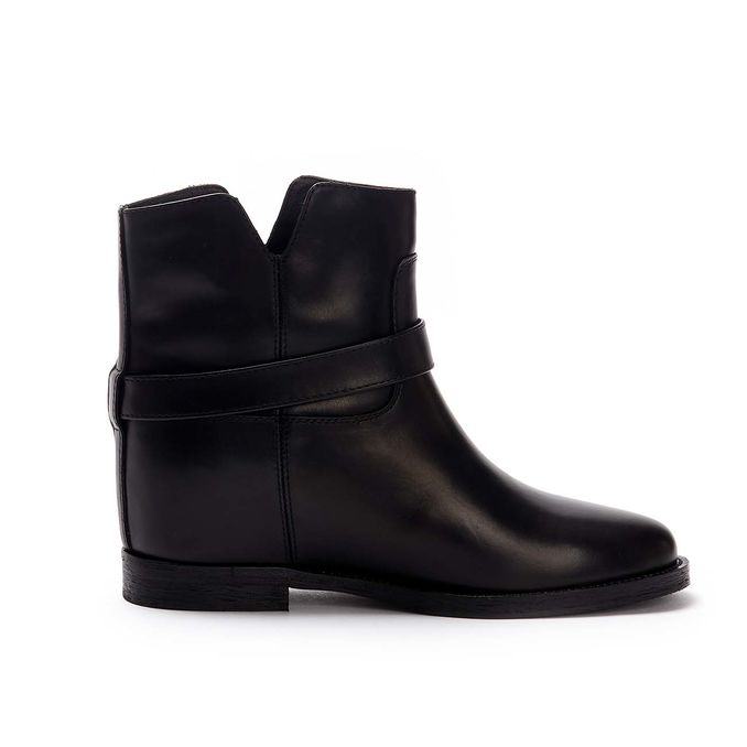 LOW BOOTS WITH GOLD BUCKLE Woman Black