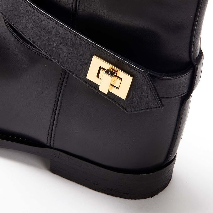 LOW BOOTS WITH GOLD BUCKLE Woman Black