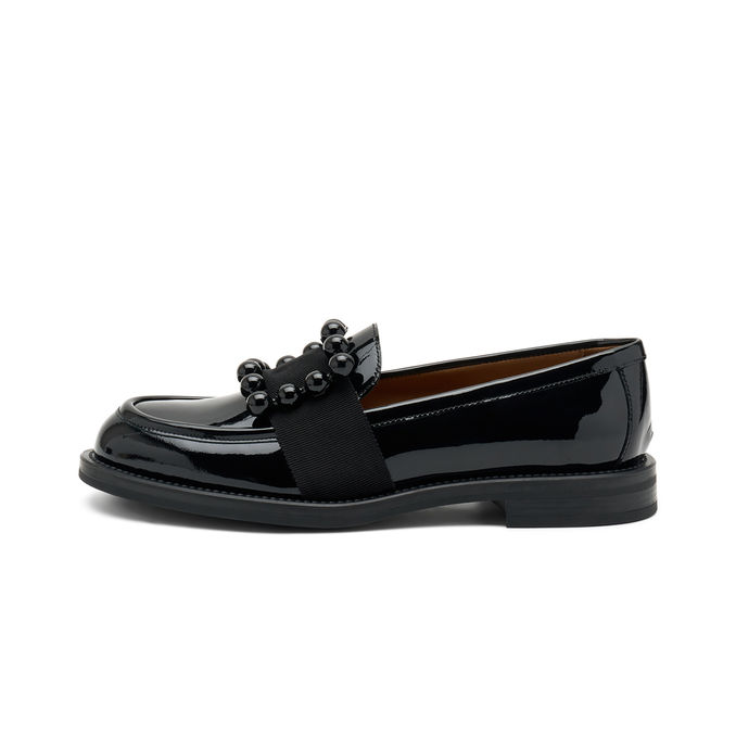 MOCCASINS IN PAINT WITH ACCESSORY Woman Black