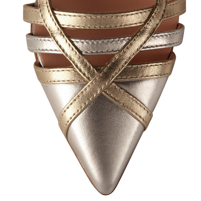 SANDAL CHANEL LAMINATED Woman Silver