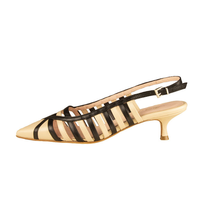 SANDALS CHANEL NAPPA Woman Black Chalk