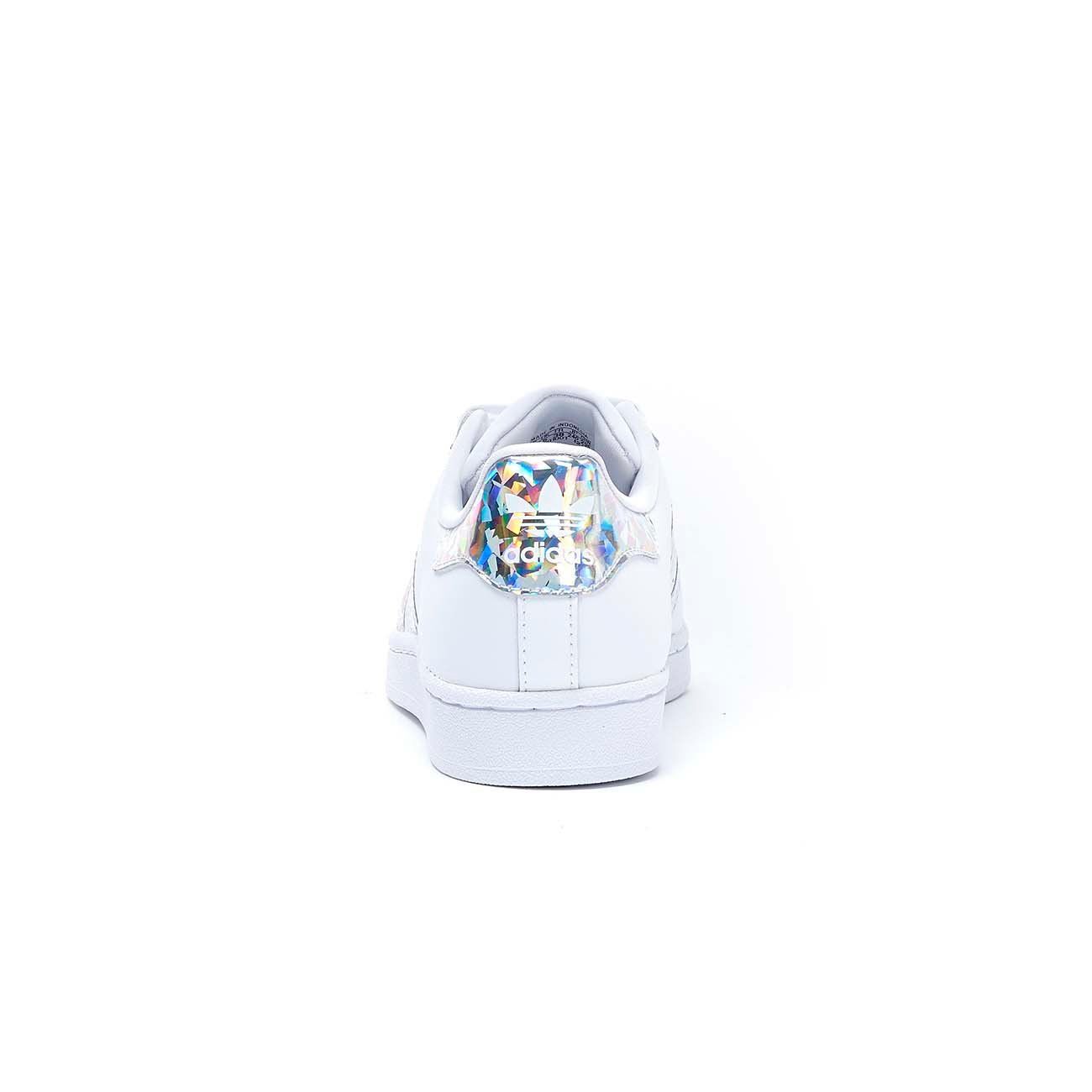 superstar j sneaker