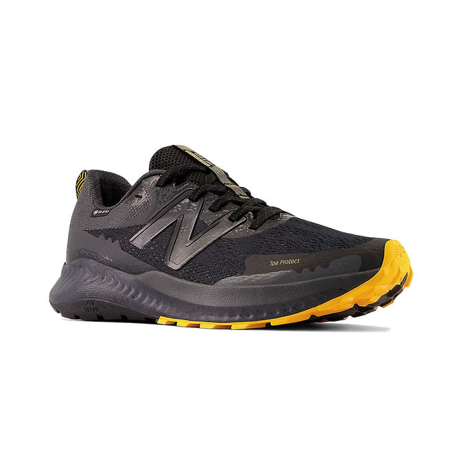 SNEAKERS TRAIL DYNASOFT NTRv5 Man Black
