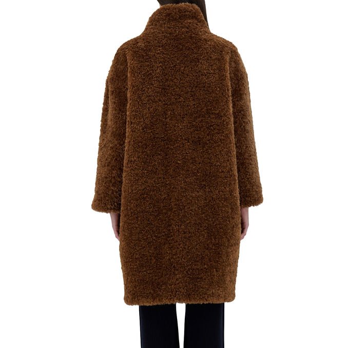 Women COAT IN CURLY FAUX FUR Caramel