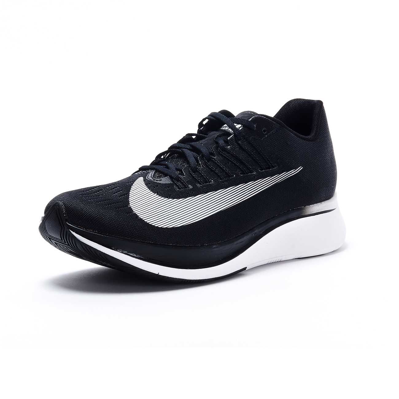 nike zoom fly black white